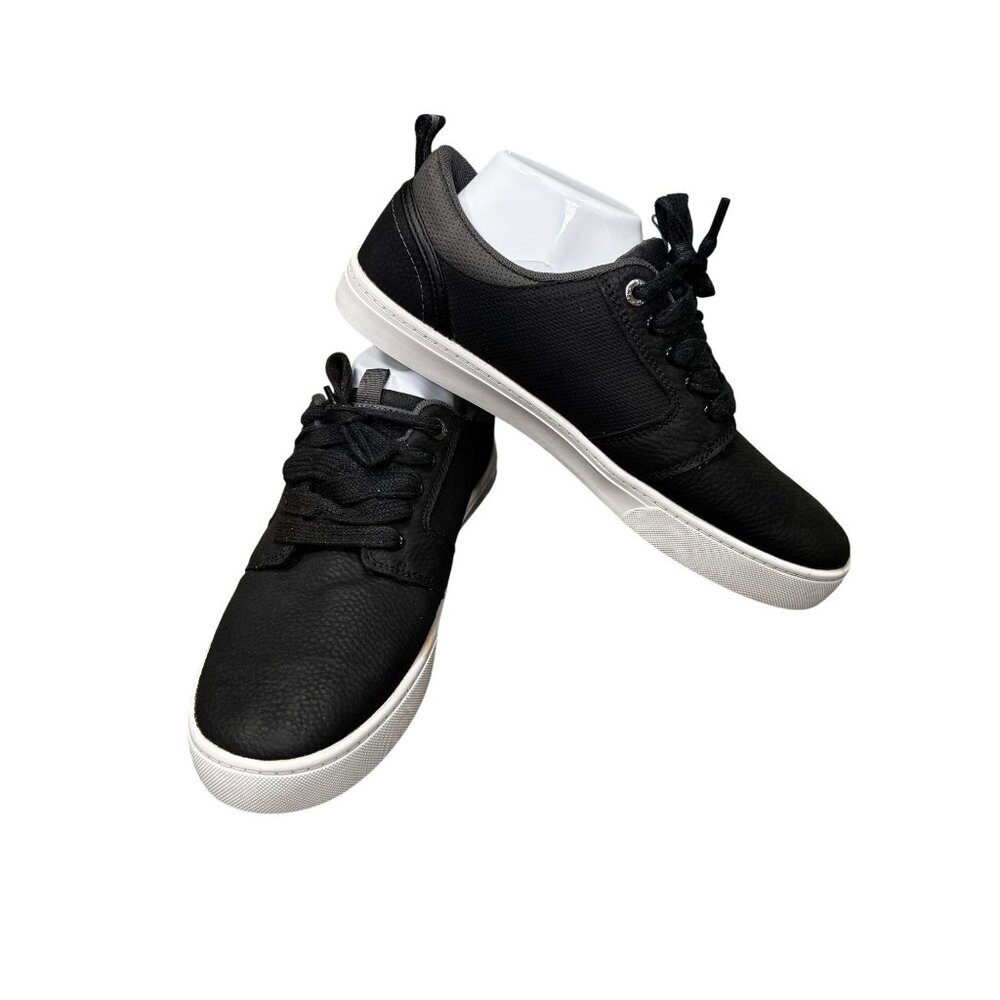 Levis Black LowTop Sneakers Mens Size 9.5 Synthetic Upper Comfortable White Sole